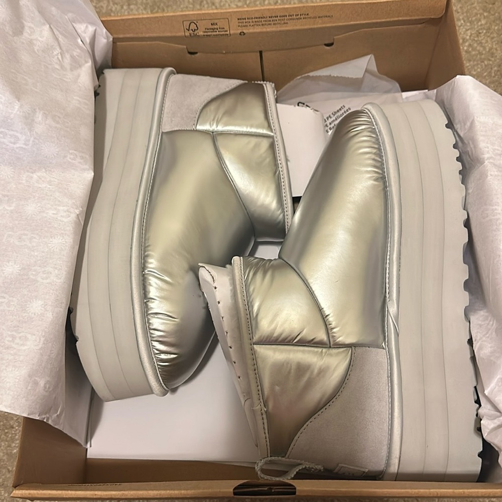 Brand New w/ Tag